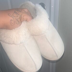 Slippers